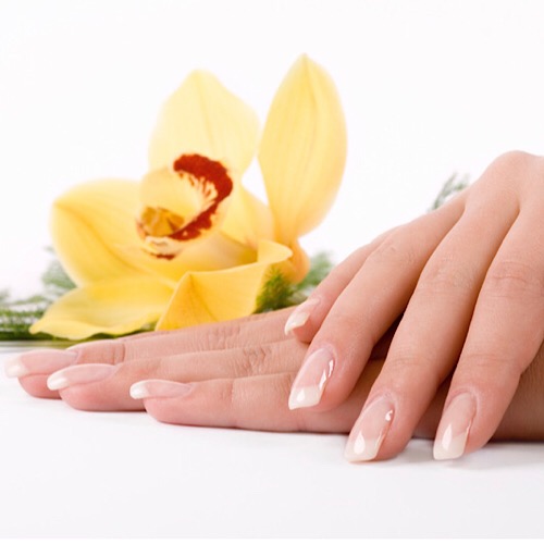 BEST NAILS AND SPA - manicure