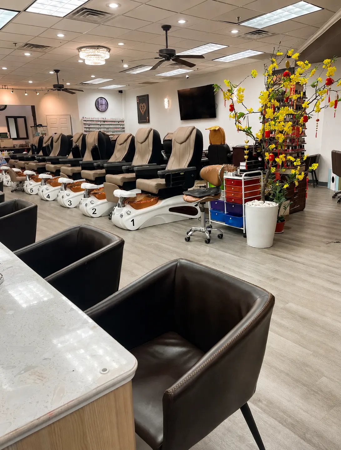 Black and gold interior of Best Nails and Spa